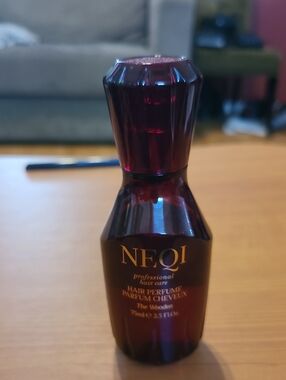 NEQI Professional Hair Care Hair Fragrance Wooden 2.5oz Vegan Panthenol UV Pro